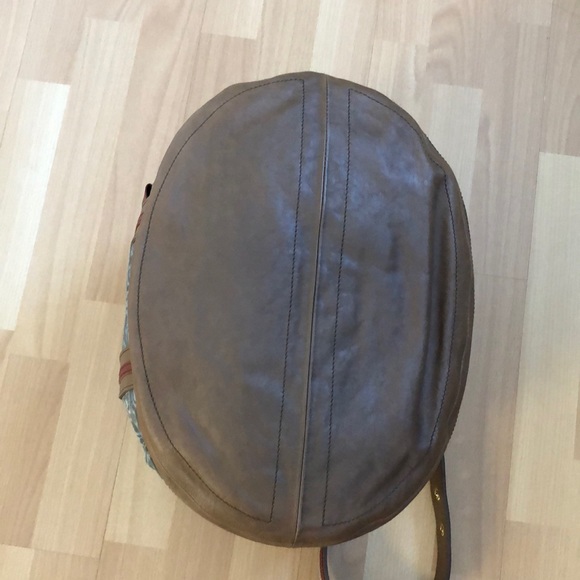 RARE. 🌺🌺 LIMITED  🌺🌺 Louis Vuitton Runway AVIATOR - Picture 7 of 16